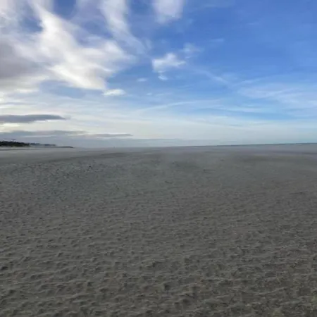 Апартаменты With Sea View Near Belgian Coast, Cleaning Included